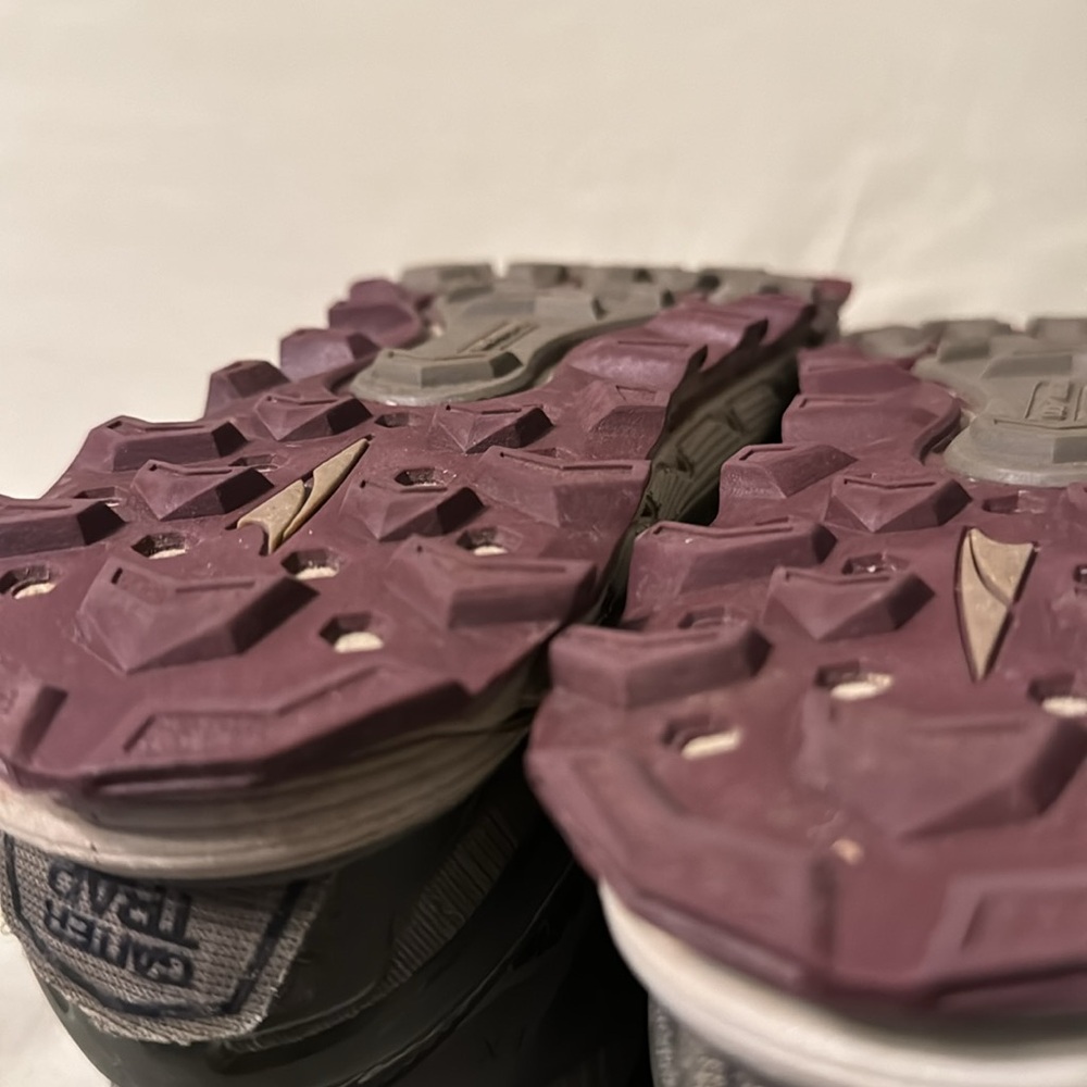 Altra Lone Peak 4 Mid Mesh Women's Hiking Shoes - Gray & Burgundy - Picture 4 of 9